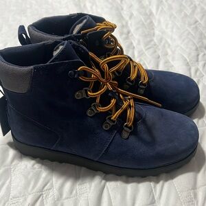 Ugg winter big kid boots